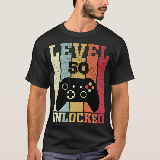 レベル50アンロック おもしろビデオゲーマー 50歳の誕生日 Tシャツ (正面)