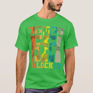 レベル55アンロック 55歳の誕生日 ゲーミング ゲーマー 男子 Tシャツ