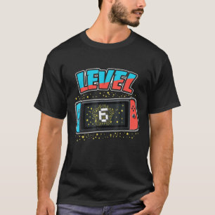 レベル6誕生日ボーイ6歳のビデオゲームギフト Tシャツ