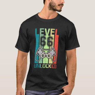 レベル66ロック解除されたビデオゲーマー66番目の誕生日ティー Tシャツ