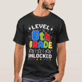 レベル6 小学校のロックが解除されました Tシャツ (正面)