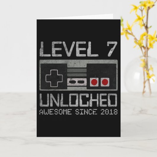 レベル7のロックが解除されました 7歳の誕生日 7歳のビデオゲーム カード (黄色い花)