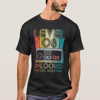 レベル8のロック解除されたテスト。2022ヴィンテージ8誕生日Si Tシャツ