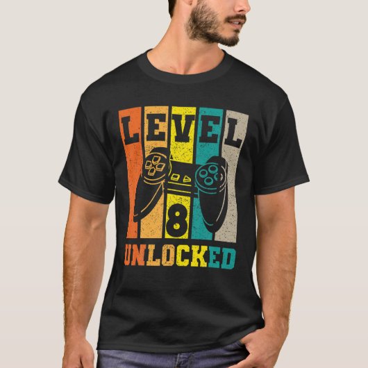レベル8ロック解除素晴らし2013ビデオゲーム8誕生 Tシャツ (正面)