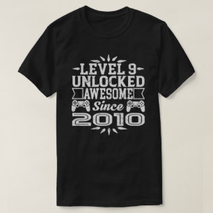 レベル9は2010第9誕生日以来の素晴らしいの鍵を開けました Tシャツ