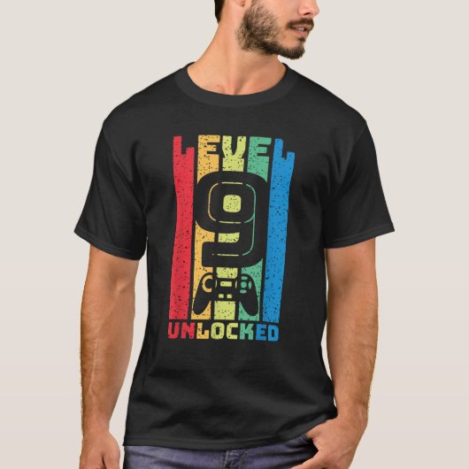 レベル9ロック解除された誕生日ギフト9歳の少年G Tシャツ (正面)