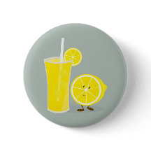 レモネードで微笑むレモン