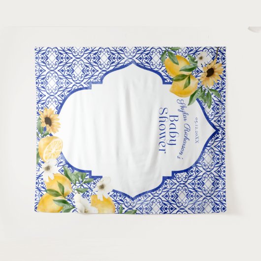 レモンとアンティークブルーの陶器の模様のベビーシャワー タペストリー (正面(横))