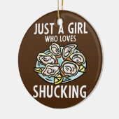 レモンとカキを振るのが大好きな女の子 セラミックオーナメント (左)