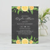 レモンとクレメンティンのブラックボード カップルシャワー 招待状 (スタンド正面)