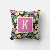 レモンとチューリップの花の模様 | シトラスモノグラム クッション (正面)