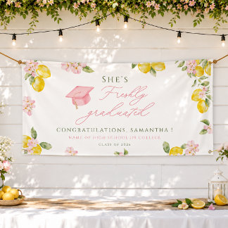 レモンとピンクの華やかな花柄の卒業 横断幕