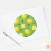 レモンの背景パターン ラウンドシール (封筒)