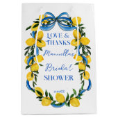 レモンの青い弓リボンブライダルシャワーの好意 ミディアムペーパーバッグ (正面)