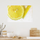 レモンを水で切ったもの ポスター (キッチン)