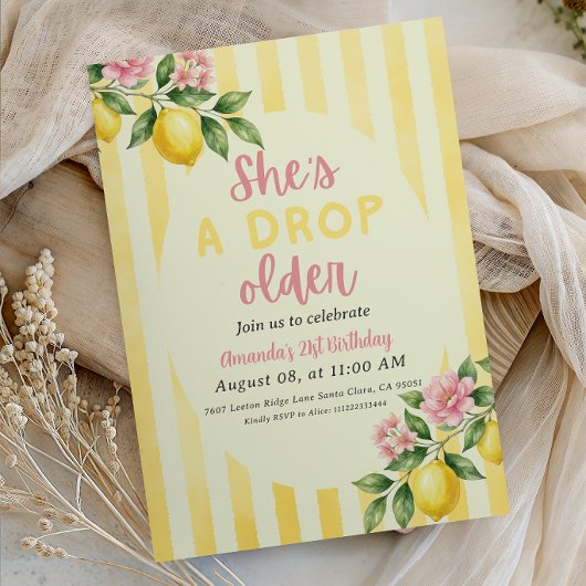 レモンイエローの21歳の誕生日おめでとう She's a Drop Older 招待状