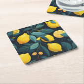 レモンガーデンパターン。黄色い熱帯柑橘類の果実 スクエアペーパーコースター (アングル)