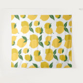 レモンパターンレトロフルーツイエローオンホワイト タペストリー (正面(横))