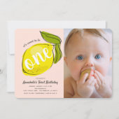 レモンベビーピンクフォト1st誕生日招待状 招待状 (正面)