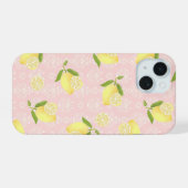 レモンモチーフのピンク iPhone 15ケース (裏面横)