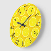 レモン切れの写実的で黄色いローマの柱時計 ラージ壁時計 (傾斜)