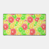 レモン、オレンジ、グレープフルーツ、ライムの薄切りパターン デスクマット (正面)