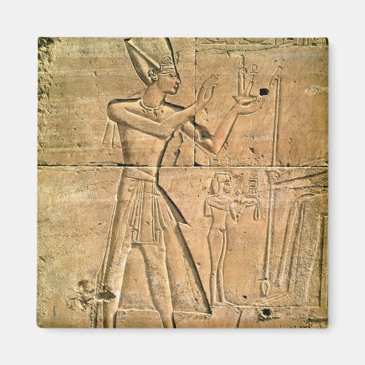 レリーフ、 浮き彫りのテモシスIIIの作成を描く マグネット (正面)