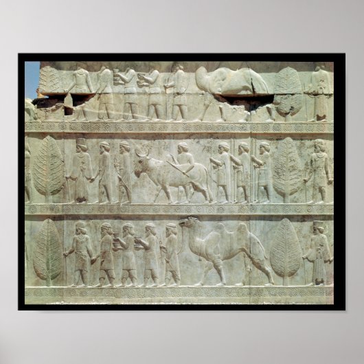レリーフ、 浮き彫りは東の階段でフリーズする ポスター (正面)