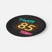 レンガの壁にネオン85サイン ペーパープレート (アングル)