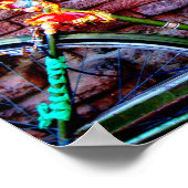 レンガの壁に寄り掛かる緑の自転車 ポスター (角)