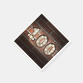 レンガの壁に100th誕生日マーキーサイン スタンダードカクテルナプキン (角)