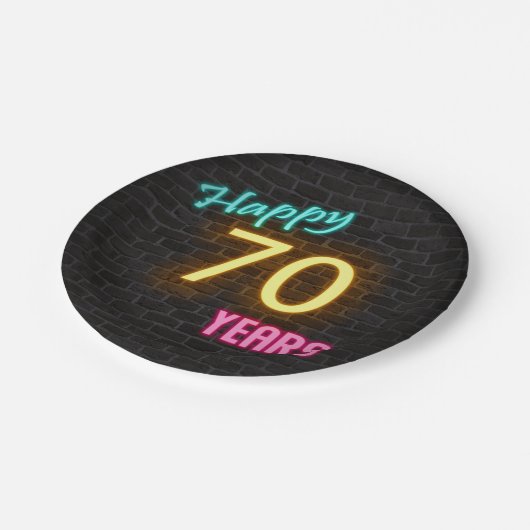 レンガの壁のネオン番号70サイン ペーパープレート (アングル)