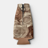 レンガバラ-13 – ブラウン – ドリンクボトルクール-Koozie ボトルクーラー (裏面)