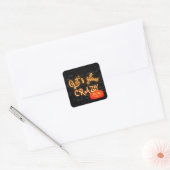 レンガ上のハロウィン パンプキンネオンサイン スクエアシール (封筒)