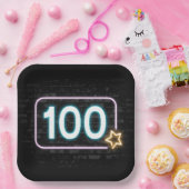 レンガ上の100歳の誕生日のネオンサイン ペーパープレート (パーティー)