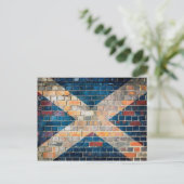 レンガ壁のスコットランド国旗 ポストカード (スタンド正面)