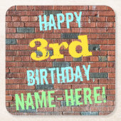 レンガ壁グラフィティインスパイア3回目の誕生日+名前 スクエアペーパーコースター (正面)