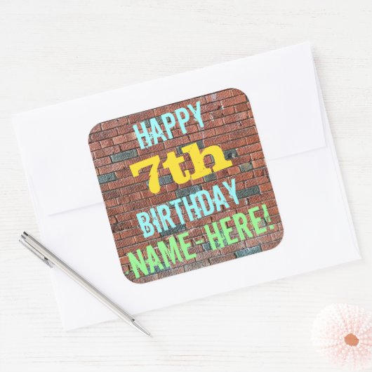 レンガ壁グラフィティインスパイア7番目の誕生日+名前 スクエアシール (封筒)