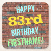 レンガ壁グラフィティインスパイア83誕生日+名前 スクエアペーパーコースター (正面)