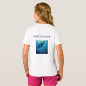 レヴィアタンの自由への飛翔 - 超現実的なクジラのアート Tシャツ (裏面フル)