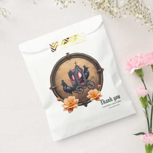 レヴェンスとバラ付きゴシック様式の馬車 フェイバーバッグ (封をした状態)