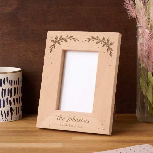 レーザーエッチングされたクリスマスベリーのファミリー名 レーザー彫刻フレーム (左)