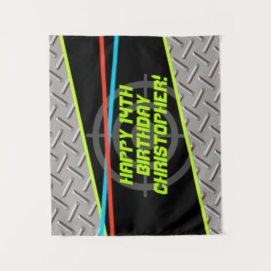 レーザータグ男子誕生日パーティー パーソナライズされたバナー タペストリー (正面)