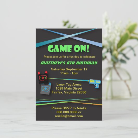 レーザーラベル誕生日またはチーム建物パーティー 招待状 (スタンド正面)