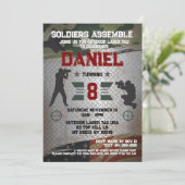 レーザーラベル誕生日パーティー軍隊迷彩柄招待状 招待状 (スタンド正面)