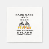 レーシングカーとビール チェッカーフラッグ レースデイ 誕生日 スタンダードカクテルナプキン (正面)