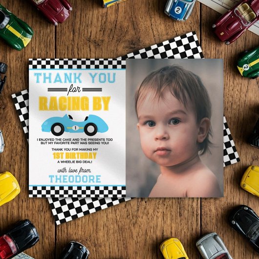 レーシングカーの1歳の誕生日パーティーの写真 サンキューカード