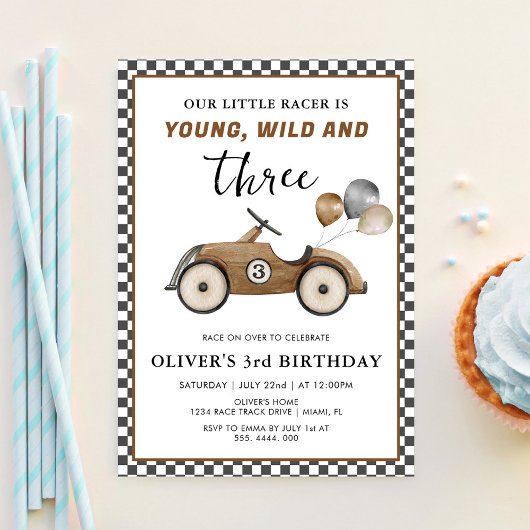 レーシングカーヤングワイルド＆3人の男の子の誕生日 招待状