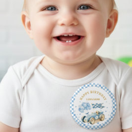 レーシングカー 青いチェック柄の旗 男の子の1歳の誕生日  缶バッジ
