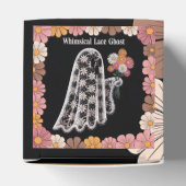 レースお洒落幽霊イラストレーションとフローラ フェイバーボックス (上部)